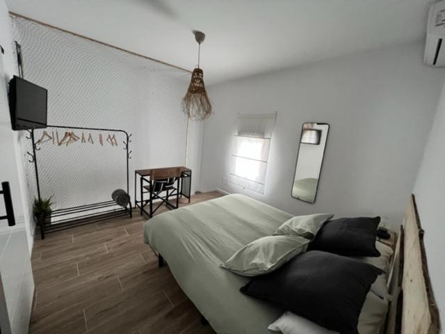 הוילה מיחאס La Casa De La Abuela מראה חיצוני תמונה